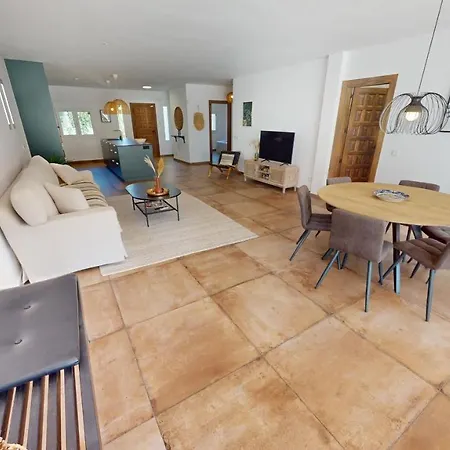 El Chaparral - Renovated In La Cala *