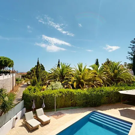 El Chaparral - Renovated In La Cala Villa *