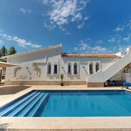 Villa El Chaparral - Renovated In La Cala *